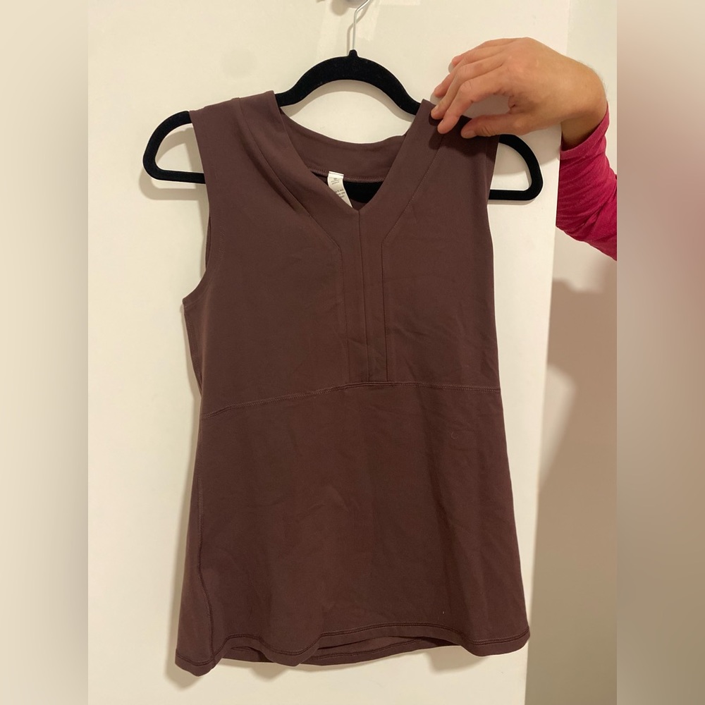 lululemon athletica Sleeveless V-Neck Tank Top in Deep Mauve Brown